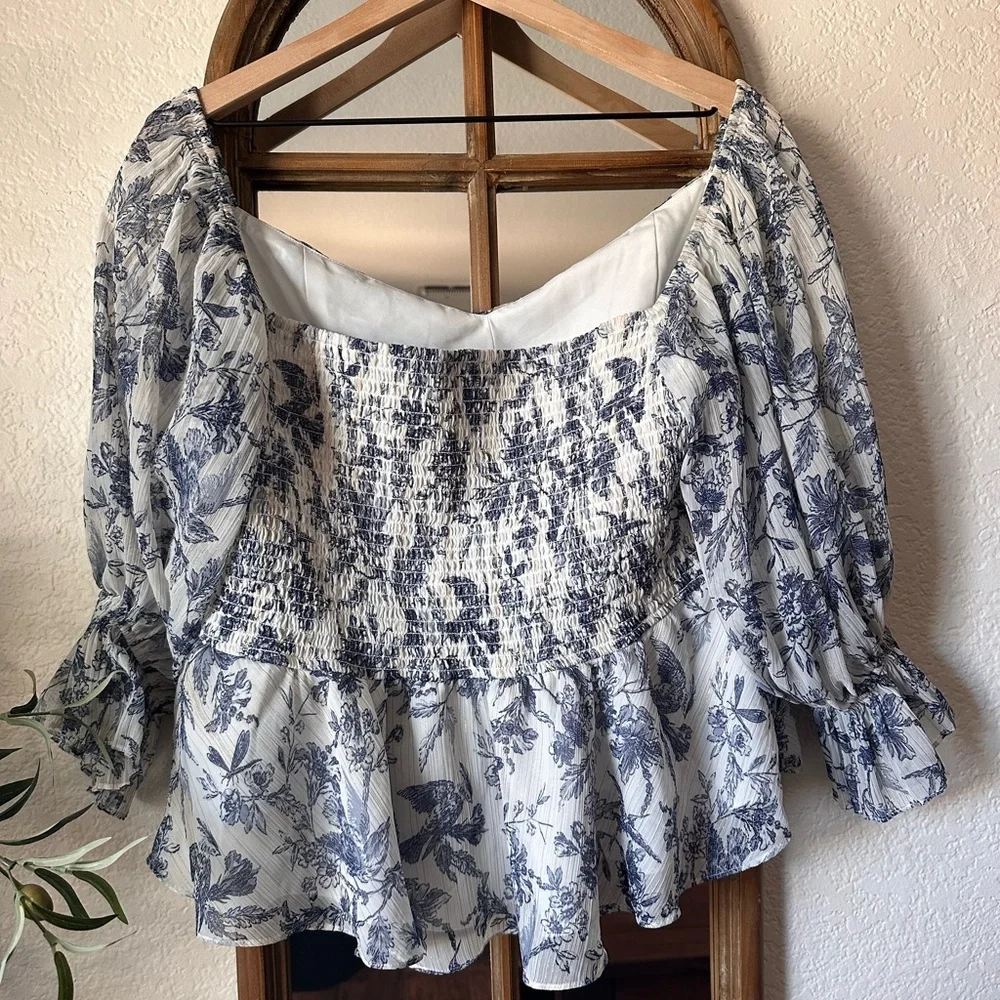 Express Blue & White Cropped Floral Peplum Blouse – XL - Picture 2 of 5